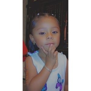 Meet your Posher, Eduardo